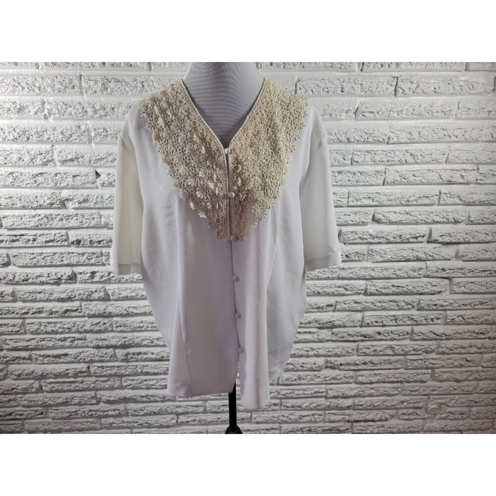 Maggie Barnes Women Top 20W Plus Short Sleeve Crochet Cloth Buttons WHI29E
